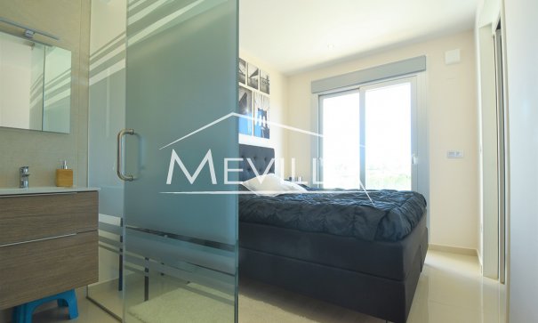 Salg (Resales) - Villa - Orihuela Costa - Villamartin