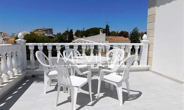 Verkäufe - Villa - Orihuela Costa - La Zenia