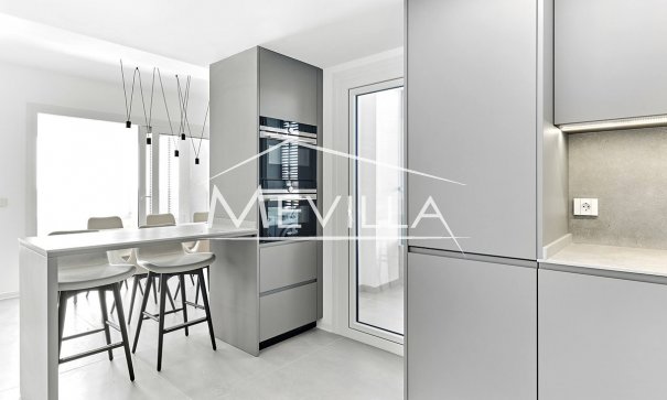 Front Line only - Flat / Apartment - Orihuela Costa - Punta Prima