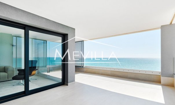 Front Line only - Flat / Apartment - Orihuela Costa - Punta Prima