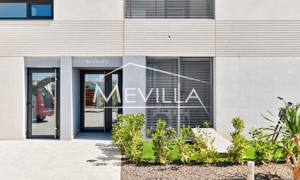 Front Line only - Flat / Apartment - Orihuela Costa - Punta Prima