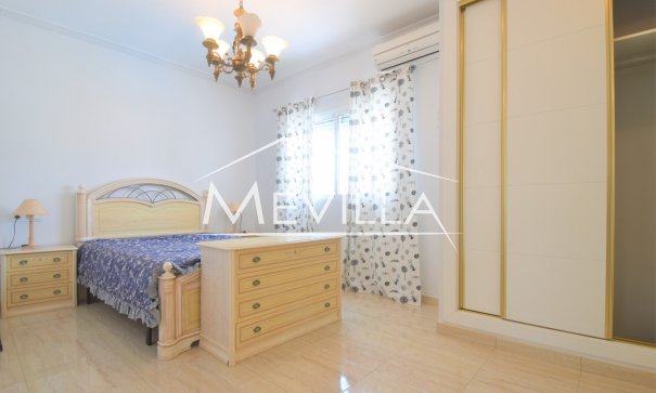 Reventas - Chalet / Villa - Orihuela Costa - La Zenia