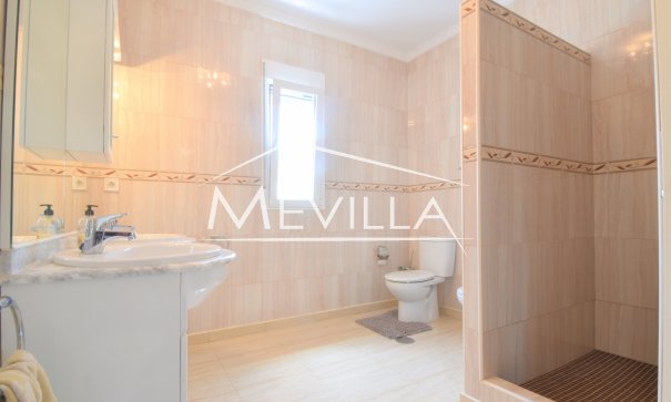 Reventas - Chalet / Villa - Orihuela Costa - La Zenia