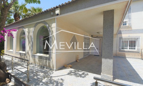 Reventas - Chalet / Villa - Orihuela Costa - La Zenia