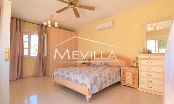 Reventas - Chalet / Villa - Orihuela Costa - Playa Flamenca