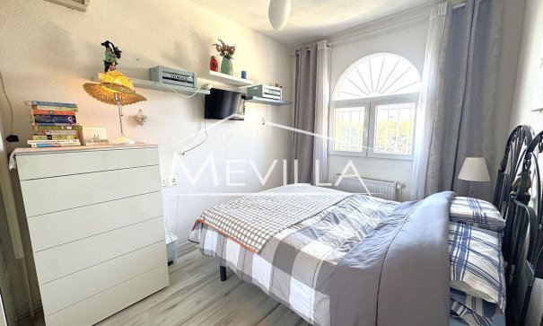 Salg (Resales) - Villa - Orihuela Costa - La Zenia