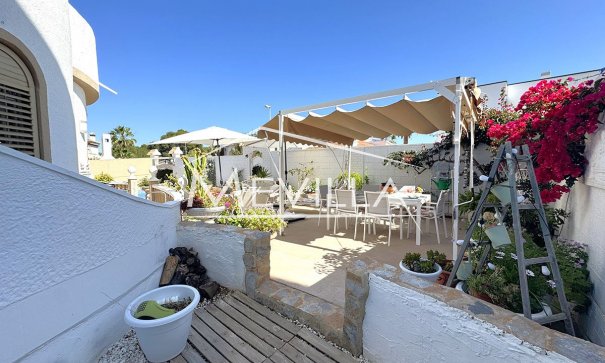 Salg (Resales) - Villa - Orihuela Costa - La Zenia