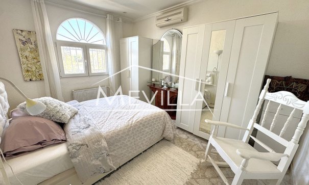 Salg (Resales) - Villa - Orihuela Costa - La Zenia