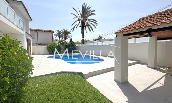 Salg (Resales) - Villa - Orihuela Costa - Cabo Roig