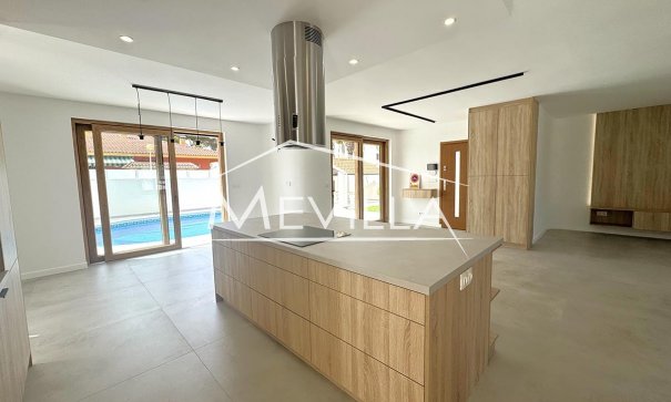 Salg (Resales) - Villa - Orihuela Costa - Cabo Roig