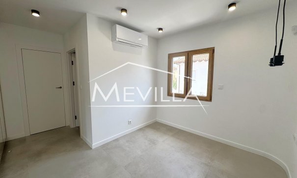 Salg (Resales) - Villa - Orihuela Costa - Cabo Roig