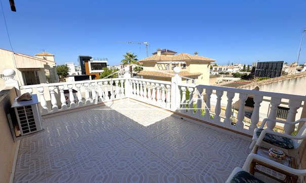 Resales - Villa - Orihuela Costa - La Zenia