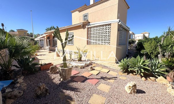 Resales - Villa - Orihuela Costa - La Zenia
