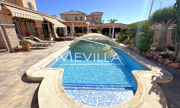 Resales - Villa - Orihuela Costa - La Zenia