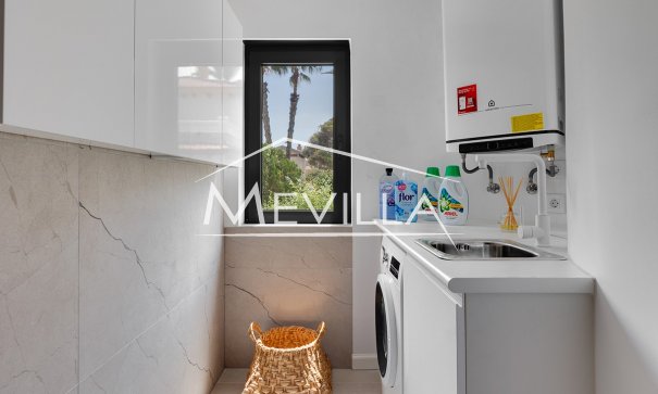 Resales - Villa - Orihuela Costa - La Zenia