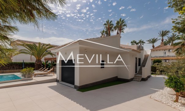 Resales - Villa - Orihuela Costa - La Zenia