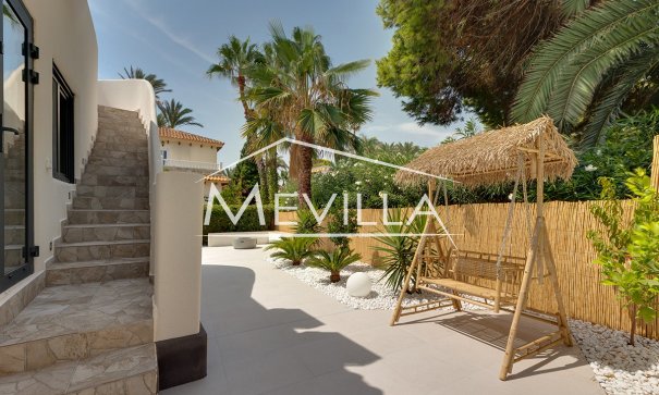 Resales - Villa - Orihuela Costa - La Zenia