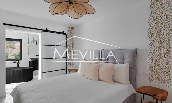 Resales - Villa - Orihuela Costa - La Zenia