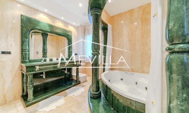 Resales - Villa - Orihuela Costa - Campoamor