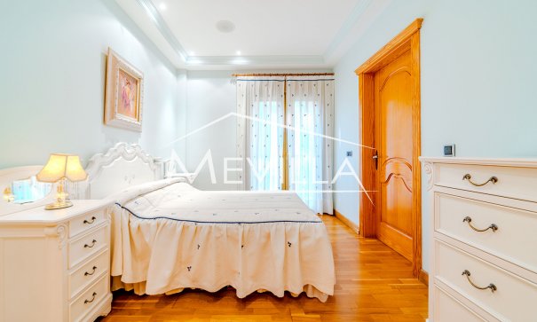 Resales - Villa - Orihuela Costa - Campoamor