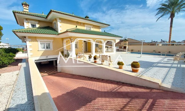 Resales - Villa - Torrevieja - Los Balcones