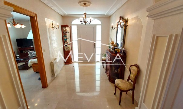 Resales - Villa - Torrevieja - Los Balcones