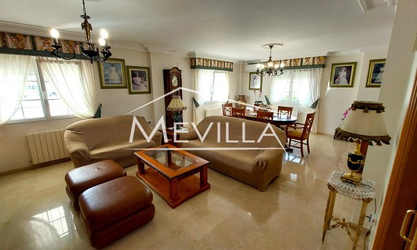 Resales - Villa - Torrevieja - Los Balcones