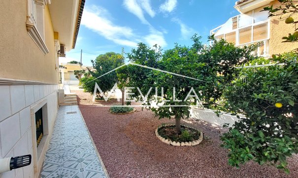 Resales - Villa - Torrevieja - Los Balcones