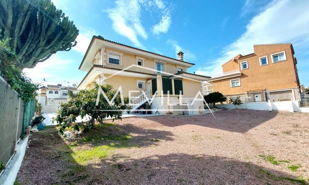 Resales - Villa - Torrevieja - Los Balcones