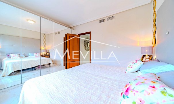 Resales - Villa - Orihuela Costa - Campoamor