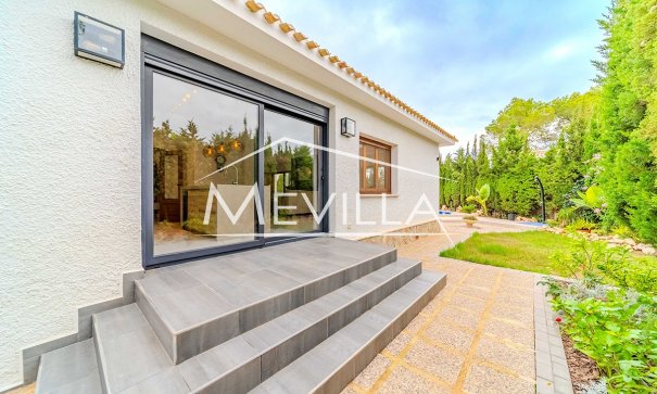 Resales - Villa - Orihuela Costa - Campoamor