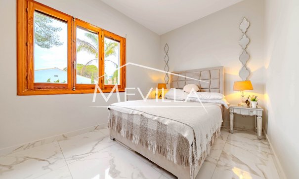 Resales - Villa - Orihuela Costa - Campoamor