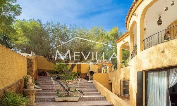 Reventas - Chalet / Villa - Orihuela Costa - Villamartin