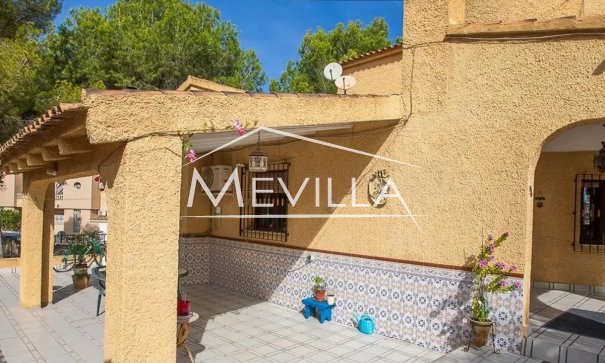 Reventas - Chalet / Villa - Orihuela Costa - Villamartin
