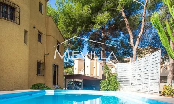 Reventas - Chalet / Villa - Orihuela Costa - Villamartin