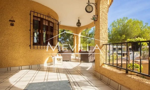 Reventas - Chalet / Villa - Orihuela Costa - Villamartin