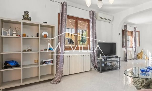 Reventas - Chalet / Villa - Orihuela Costa - Villamartin