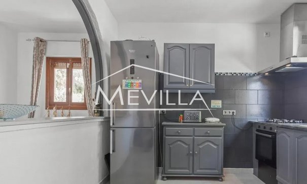 Reventas - Chalet / Villa - Orihuela Costa - Villamartin