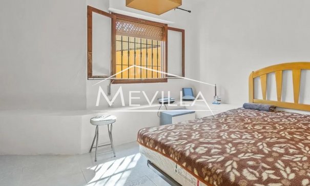 Reventas - Chalet / Villa - Orihuela Costa - Villamartin