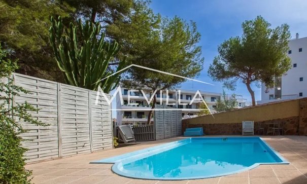 Reventas - Chalet / Villa - Orihuela Costa - Villamartin