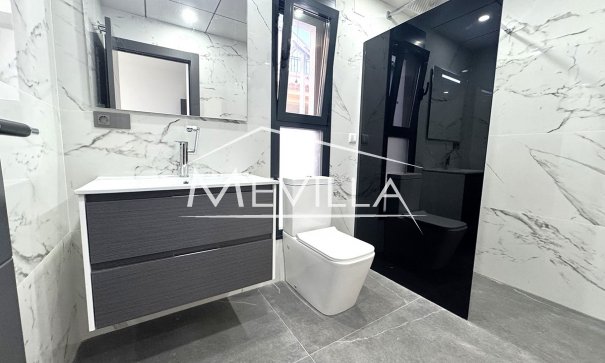 Reventas - Chalet / Villa - Orihuela Costa - Campoamor