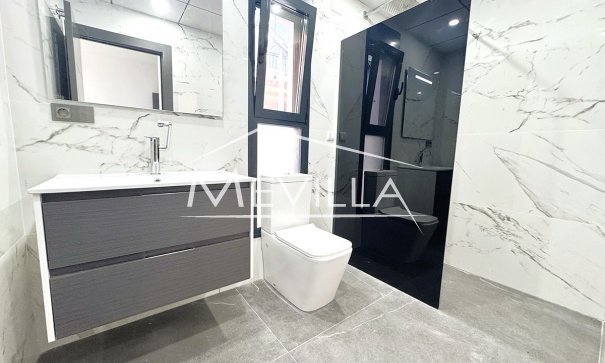 Reventas - Chalet / Villa - Orihuela Costa - Campoamor