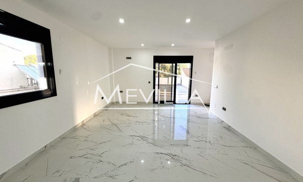 Reventas - Chalet / Villa - Orihuela Costa - Campoamor