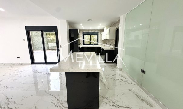 Reventas - Chalet / Villa - Orihuela Costa - Campoamor