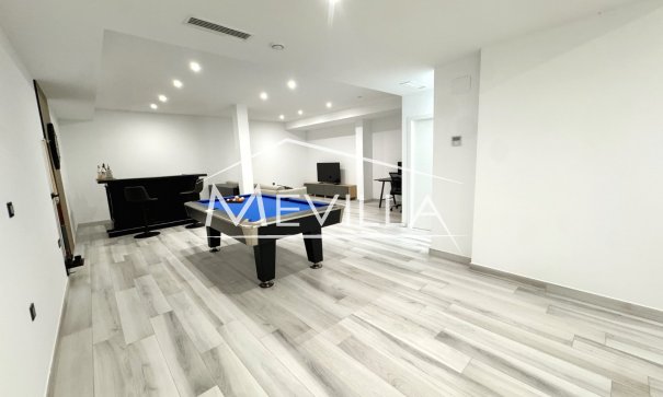 Reventas - Chalet / Villa - Orihuela Costa - Lomas de Cabo Roig