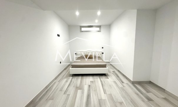 Reventas - Chalet / Villa - Orihuela Costa - Lomas de Cabo Roig