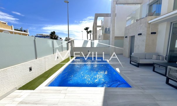 Reventas - Chalet / Villa - Orihuela Costa - Lomas de Cabo Roig