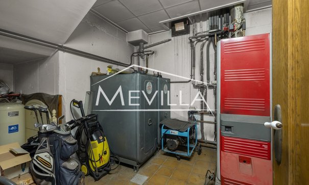 Resales - Villa - Torrevieja - La Veleta