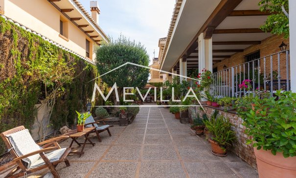 Resales - Villa - Torrevieja - La Veleta