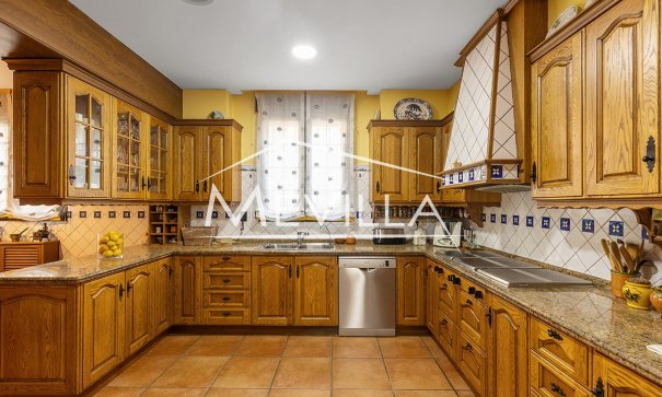 Resales - Villa - Torrevieja - La Veleta